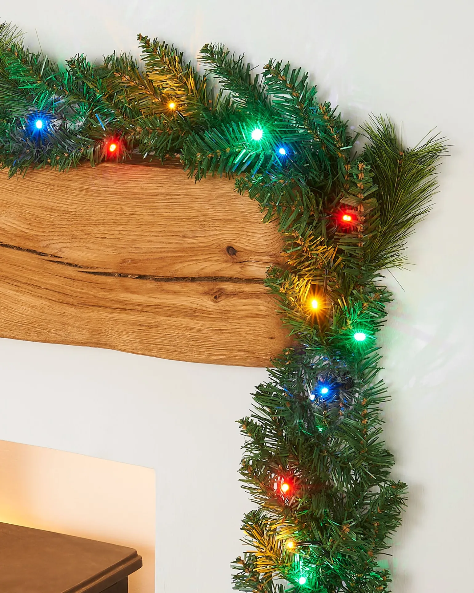 WeRChristmas Pre-Lit Multi-Coloured LEDs Garland, 9 Ft^ Decorated Garlands|Pre Lit Garlands