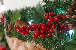 WeRChristmas Pre-Lit Multi-Function Decorated Garland, 9 Ft^ Decorated Garlands|Pre Lit Garlands