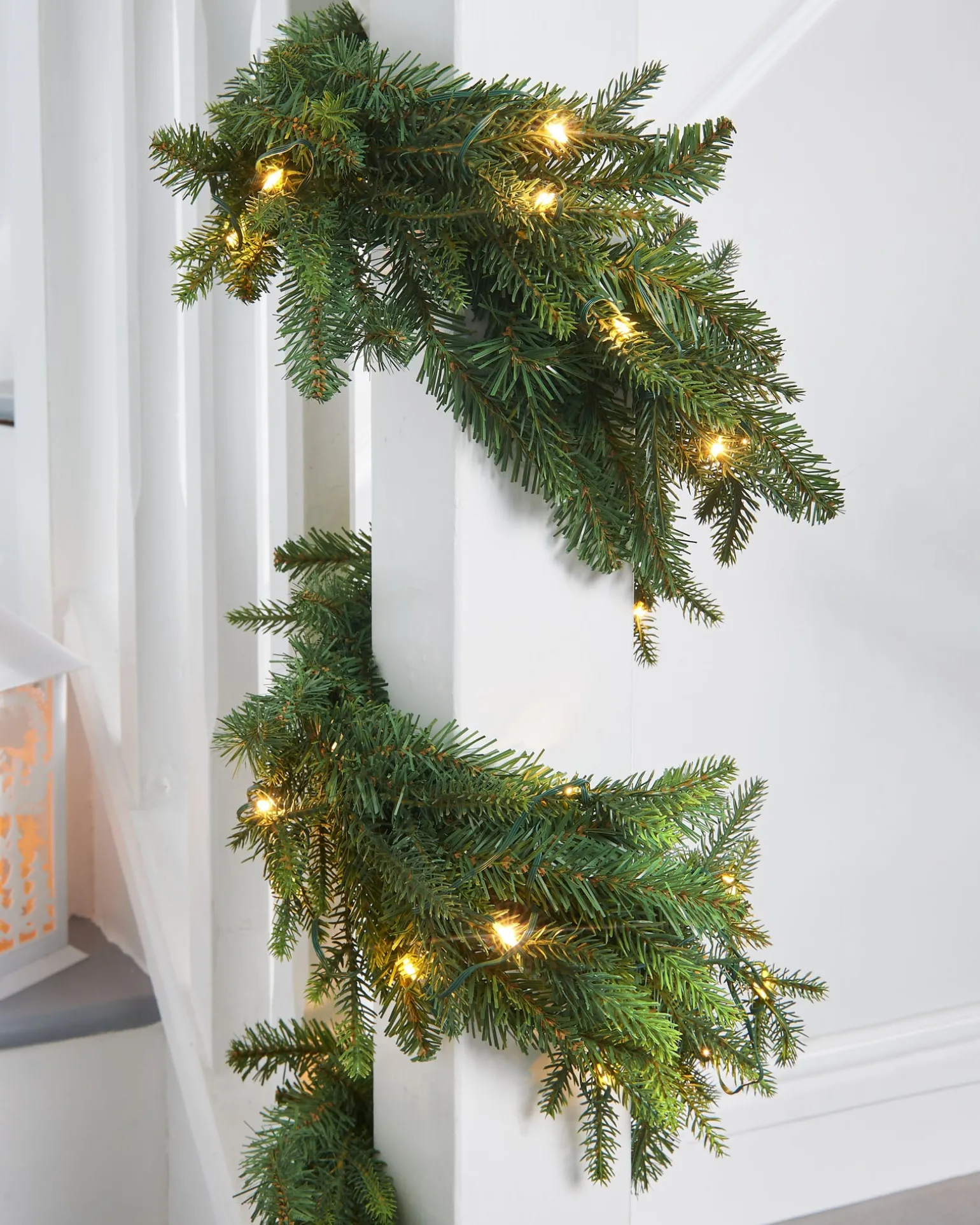 WeRChristmas Pre-Lit Multi-Function Douglas Fir Garland, 18 Ft^ Pre Lit Garlands