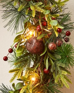 WeRChristmas Pre-Lit Natural Mixed Tip Wreath, 60 Cm^ Decorated Wreaths|Pre Lit Wreaths