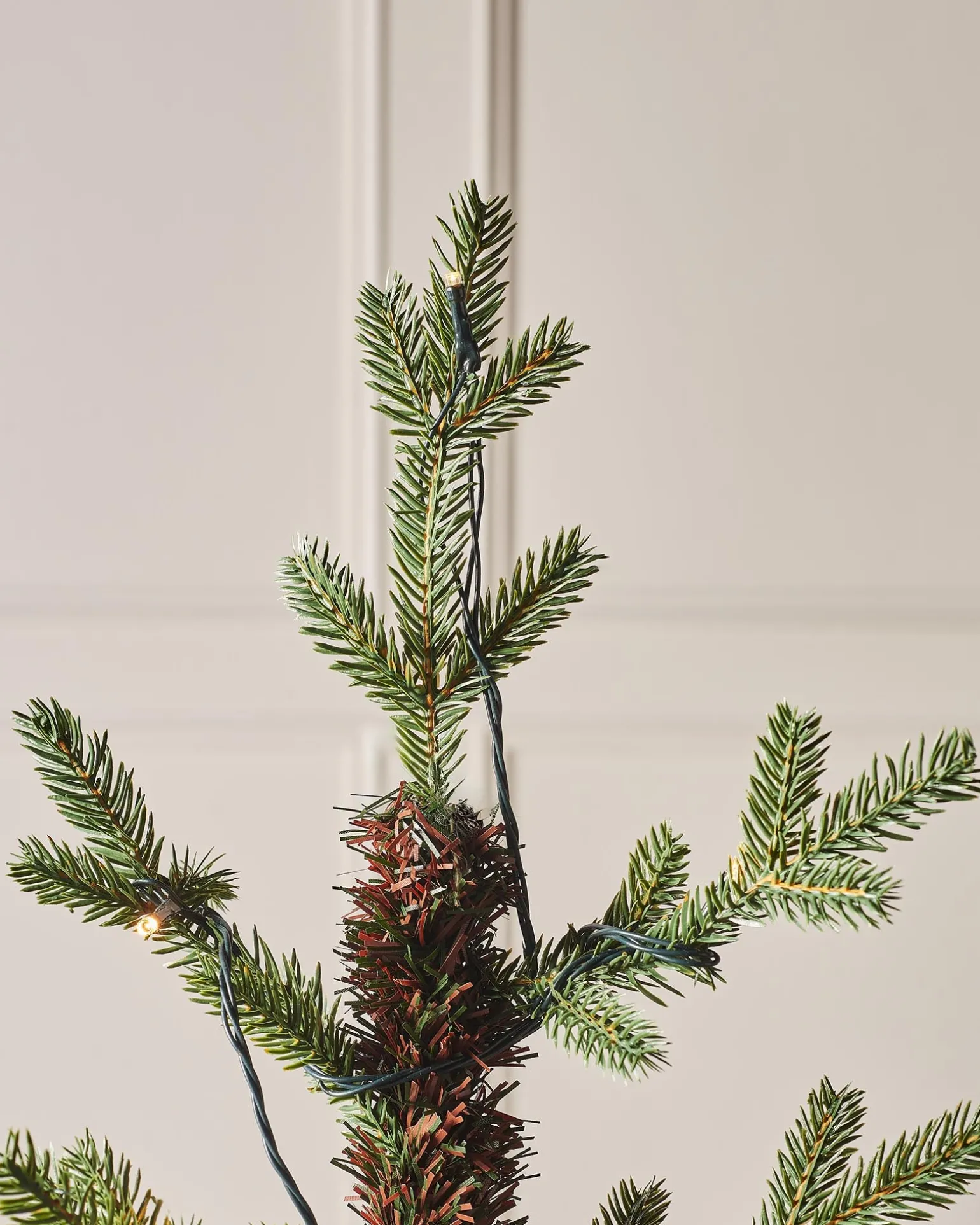 WeRChristmas Pre-Lit Norway Spruce Potted Christmas Tree, 6 Ft^ Potted Christmas Trees|Pre Lit Christmas Trees