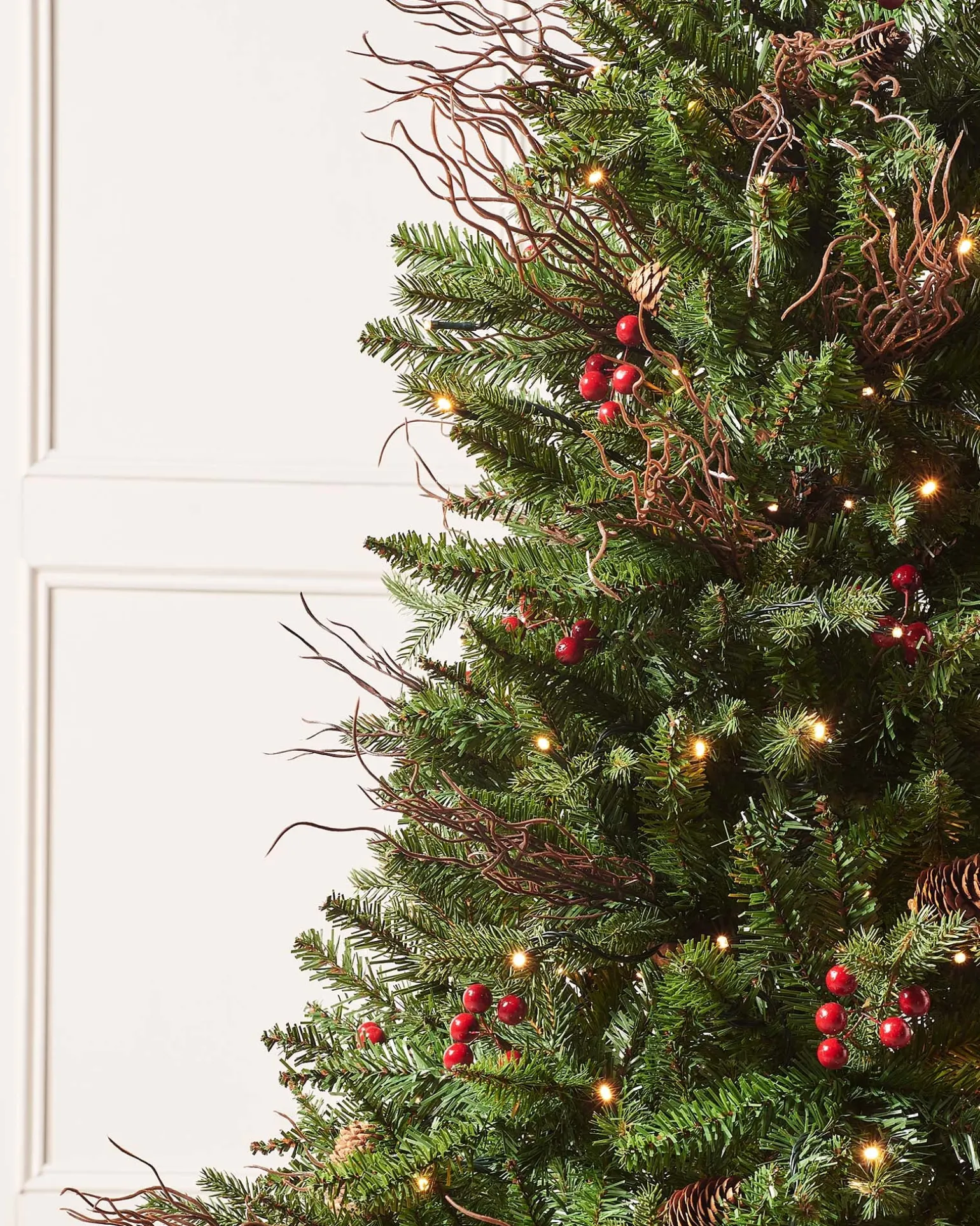 WeRChristmas Pre-Lit Pines & Berries Potted Christmas Tree, 4.5 Ft^ Premium Christmas Trees|Potted Christmas Trees