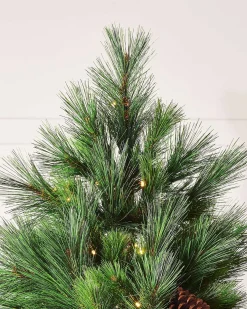 WeRChristmas Pre-Lit Portland Spruce Christmas Tree, 7.5 Ft^ Premium Christmas Trees|Pre Lit Christmas Trees