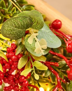 WeRChristmas Pre-Lit Red Berry Garland, 9 Ft^ Decorated Garlands|Pre Lit Garlands
