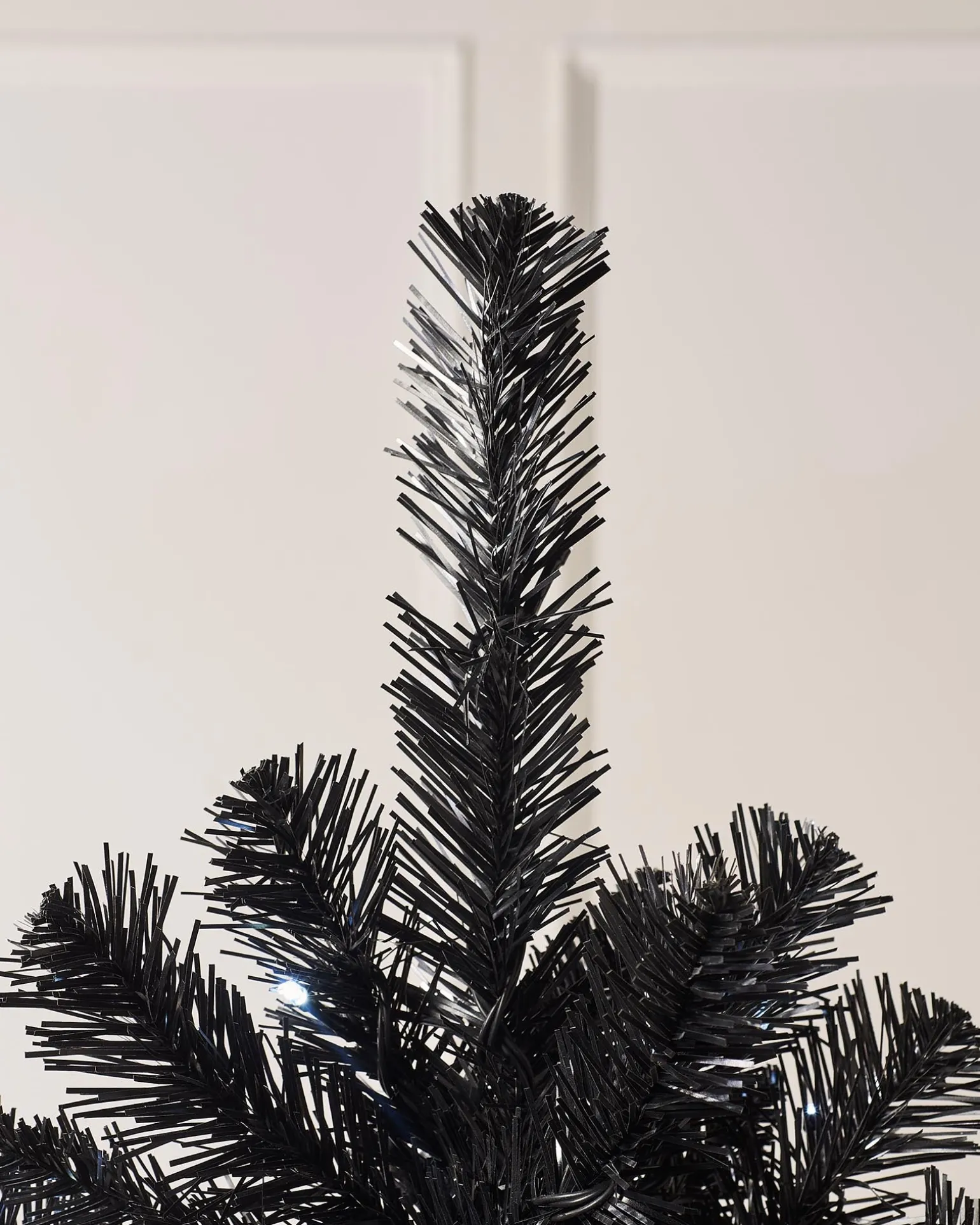 WeRChristmas Pre-Lit Slim Black Christmas Tree, 6 Ft^ Budget Christmas Trees|Pre Lit Christmas Trees