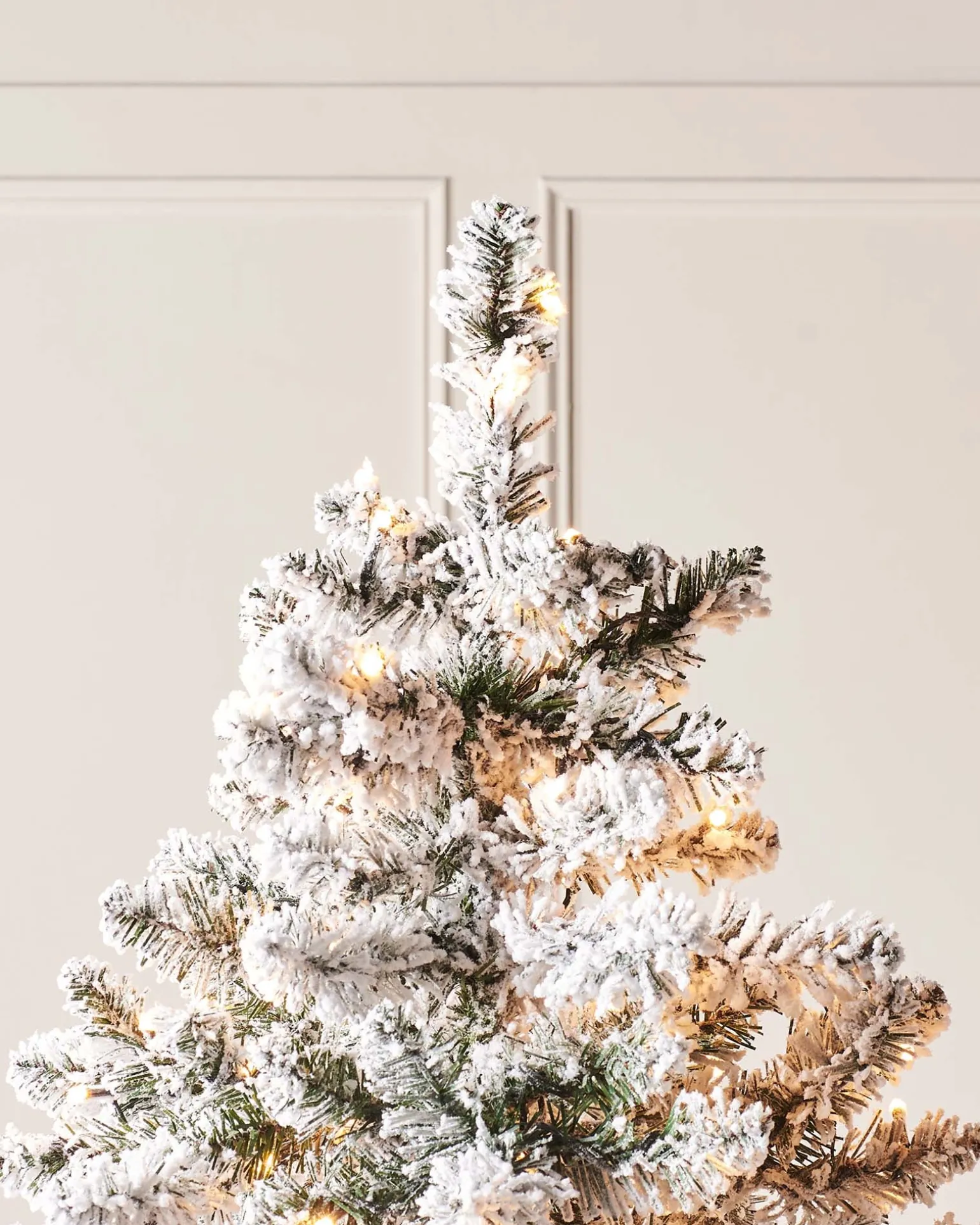 WeRChristmas Pre-Lit Snow Flocked Alpine Christmas Tree, 7 Ft^ Snow Flocked Christmas Trees|Pre Lit Christmas Trees