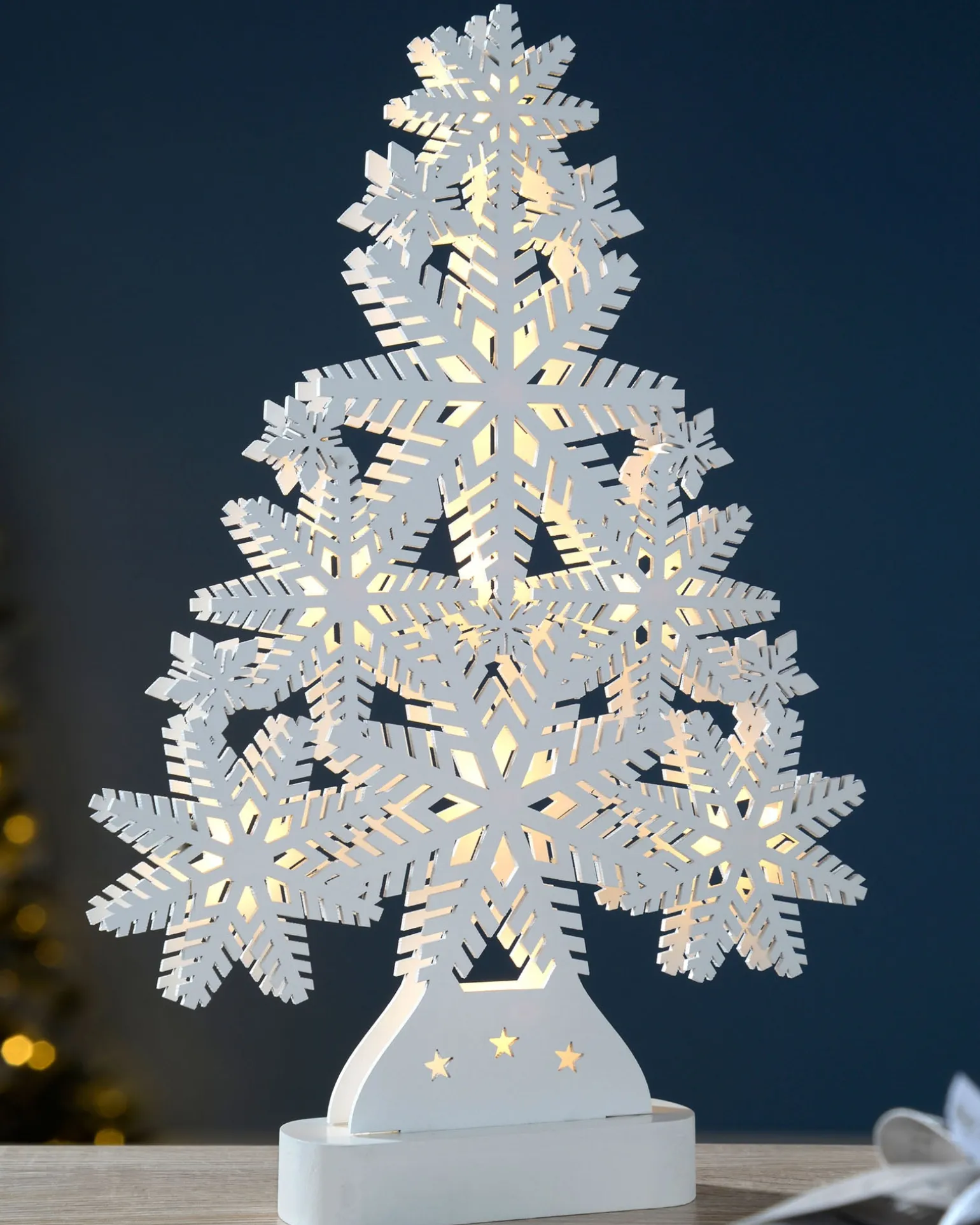 WeRChristmas Pre-Lit Snowflake Tree Table Christmas Decoration, 39.5 Cm^ Table Decorations
