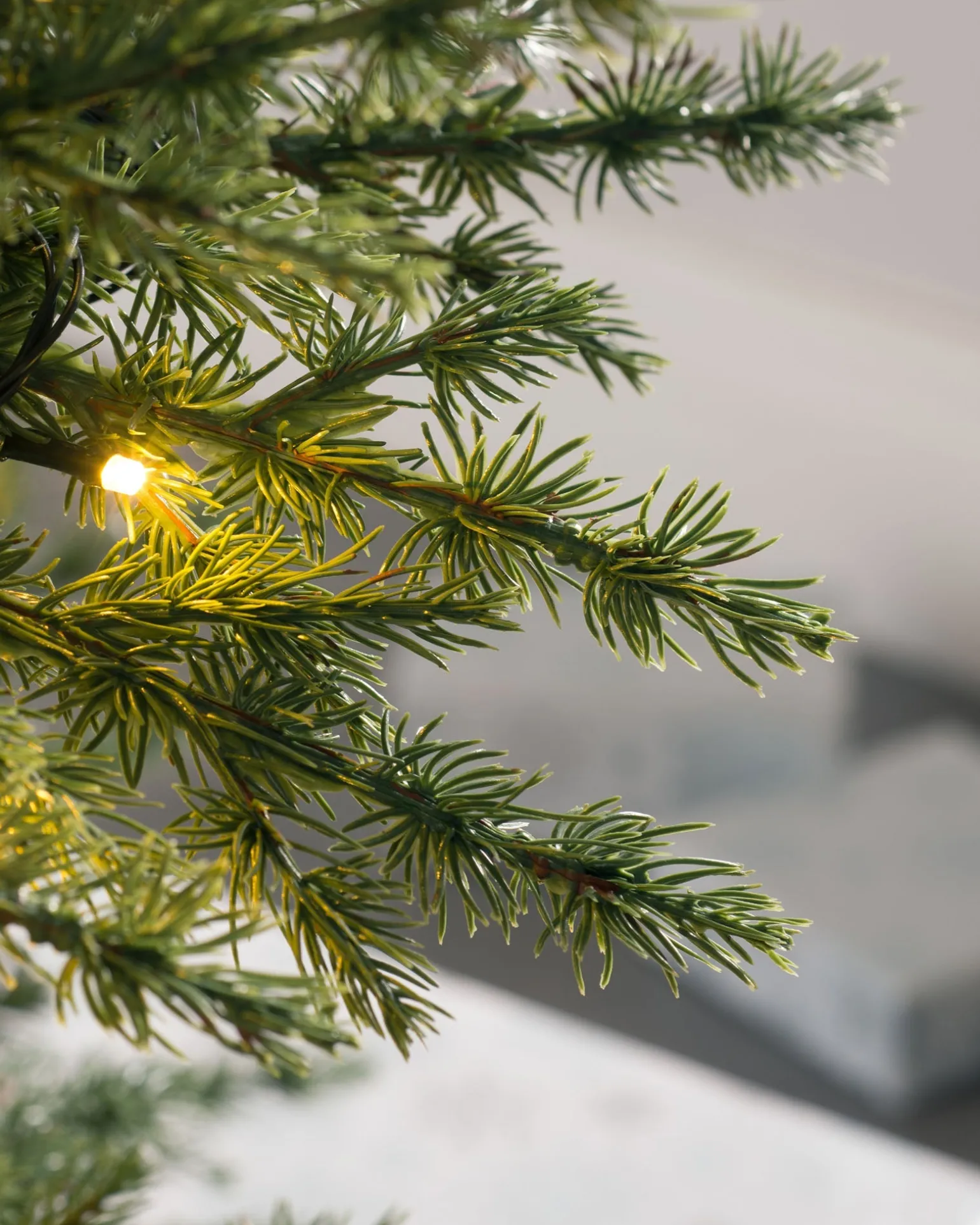 WeRChristmas Pre-Lit Traditional Fir Multi-Function Christmas Tree, 9 Ft^ Pre Lit Christmas Trees