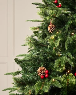 WeRChristmas Pre-Lit Victorian Mixed Tip Berries & Pinecones Christmas Tree, 7 Ft^ Pre Lit Christmas Trees