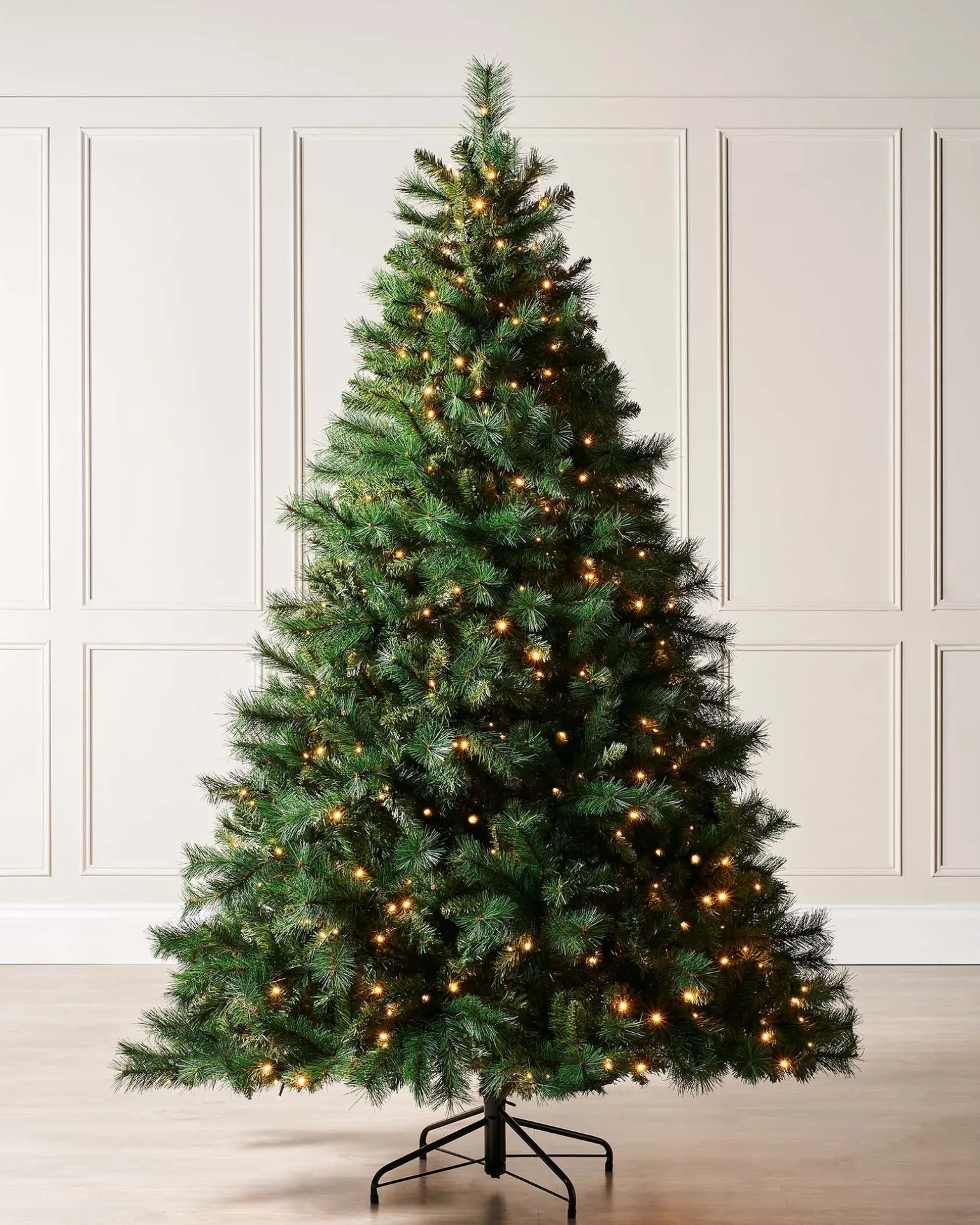 WeRChristmas Pre-Lit Victorian Pine Christmas Tree, 6 Ft^ Pre Lit Christmas Trees