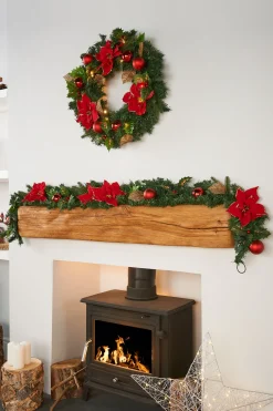 WeRChristmas Pre-Lit Warm White Decorated Wreath, Red/Gold, 60 Cm^ Decorated Wreaths|Pre Lit Wreaths