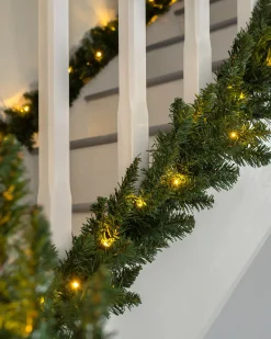 WeRChristmas Pre-Lit Warm White LEDs Garland, 18 Ft^ Plain Garlands|Pre Lit Garlands