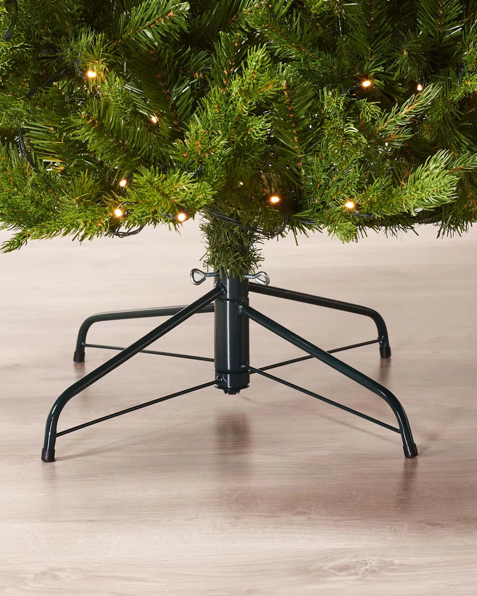 WeRChristmas Pre-Lit Windsor Fir Christmas Tree, 7 Ft^ Premium Christmas Trees|Pre Lit Christmas Trees
