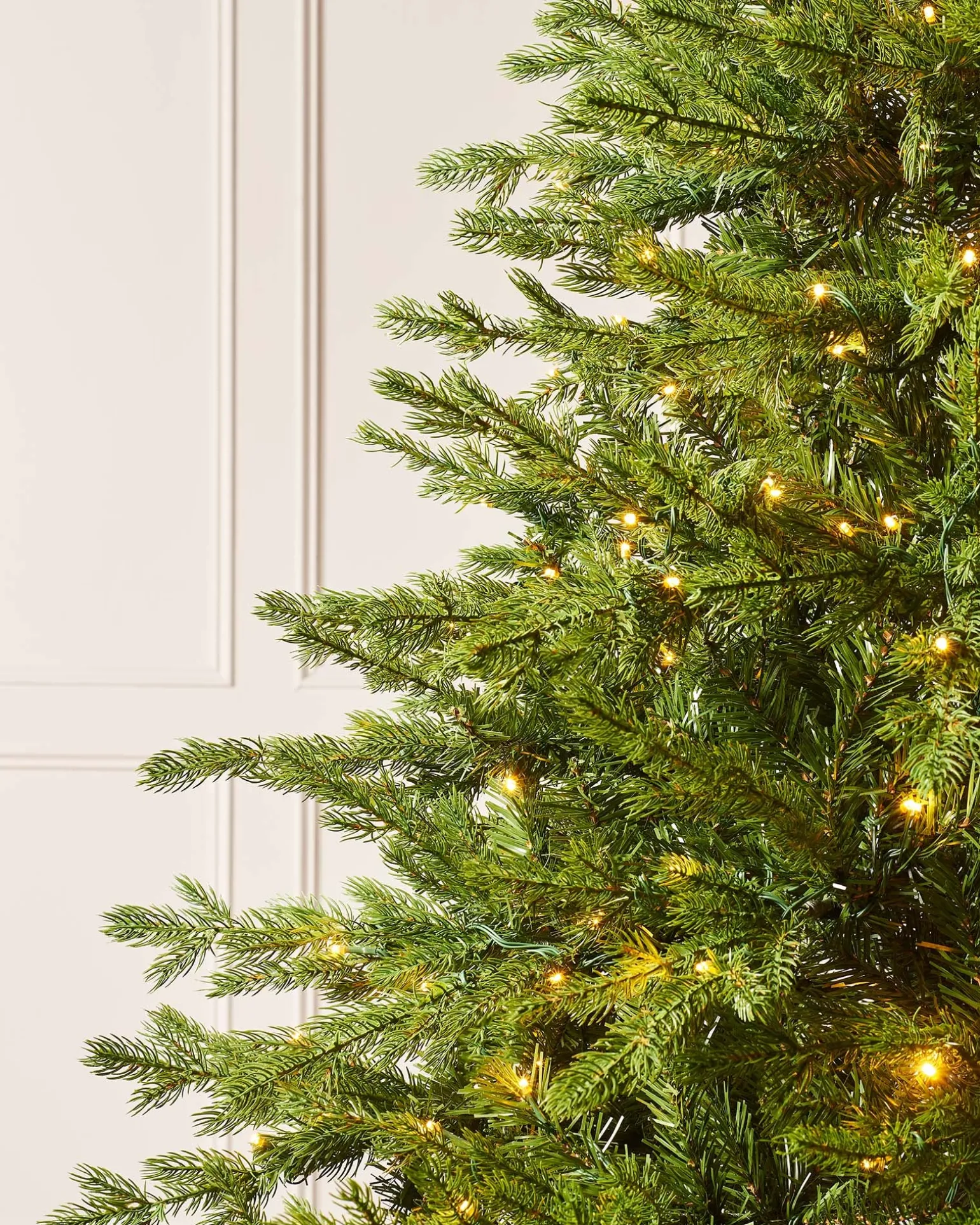 WeRChristmas Pre-Lit Windsor Fir Christmas Tree, Dual Warm White, 7 Ft^ Premium Christmas Trees|Pre Lit Christmas Trees