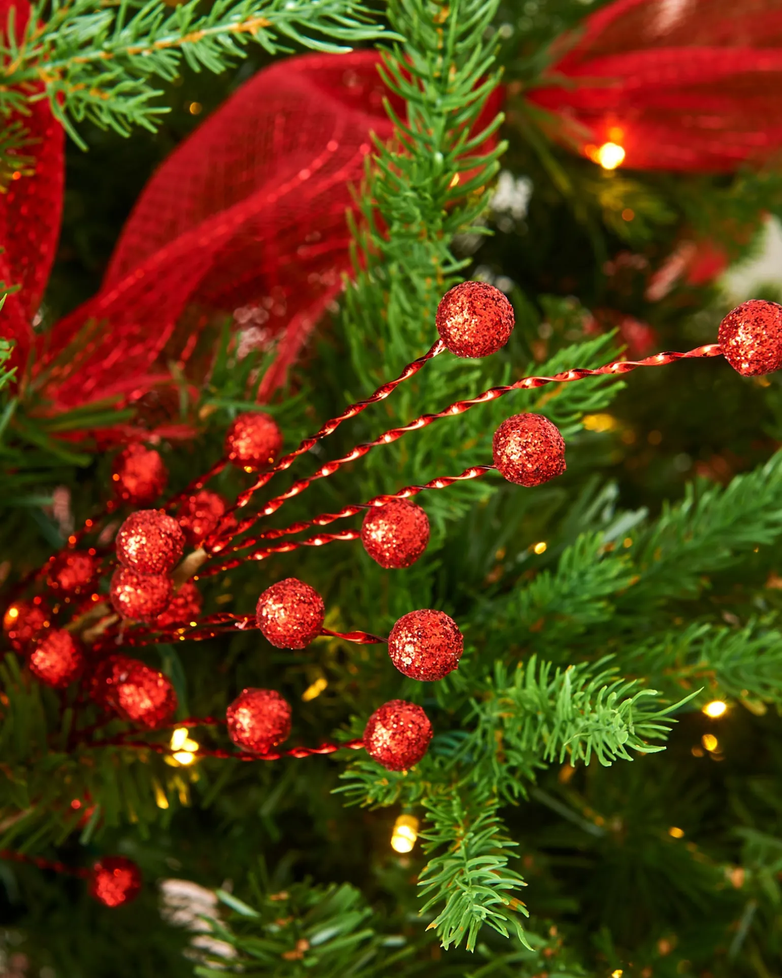 WeRChristmas Red Berry Christmas Tree Spray, 78 Cm^ Flowers & Foliage|Flowers & Foliage