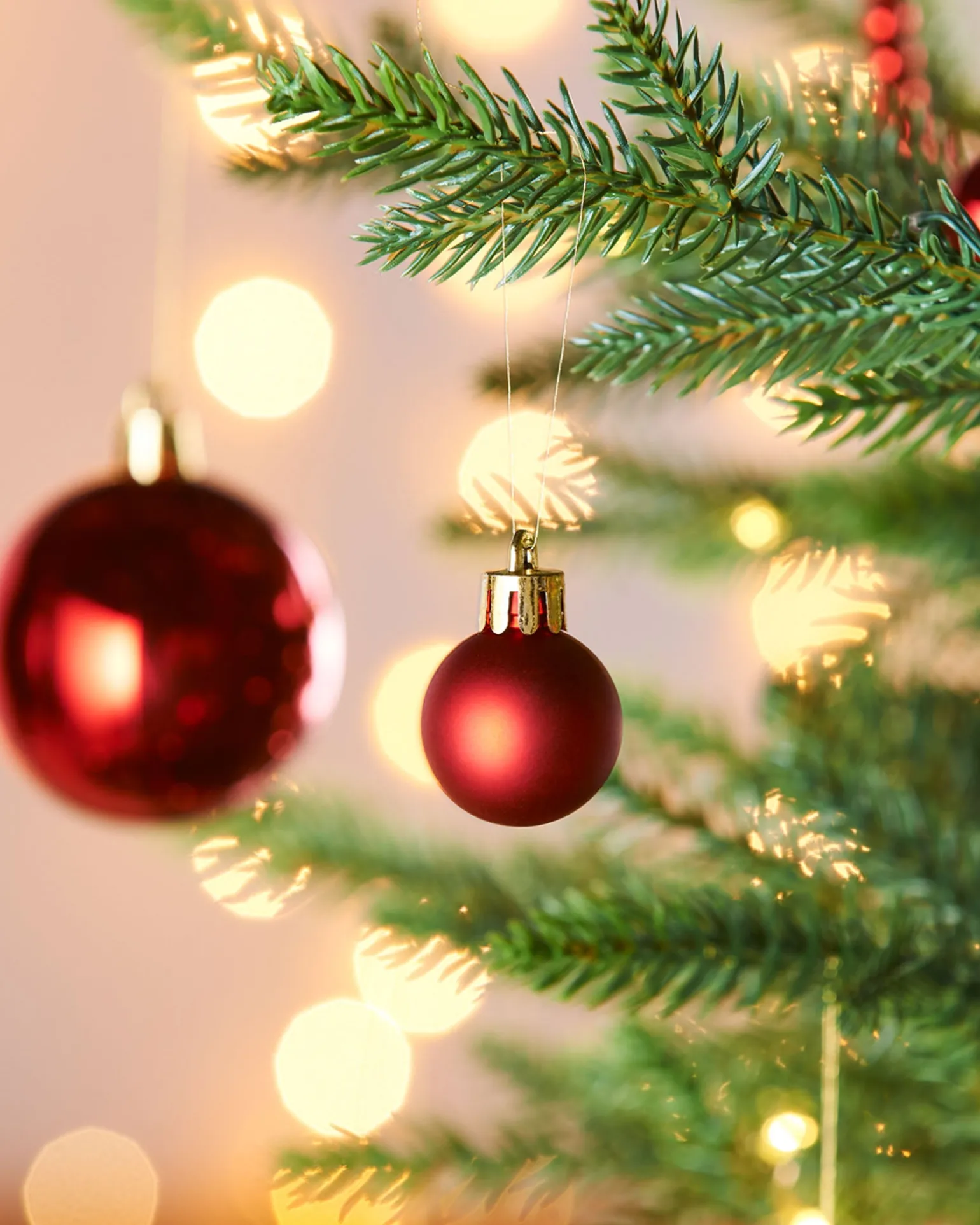 WeRChristmas Red Shatterproof Baubles, 36 Pack, 3 Cm^ Shatterproof Baubles