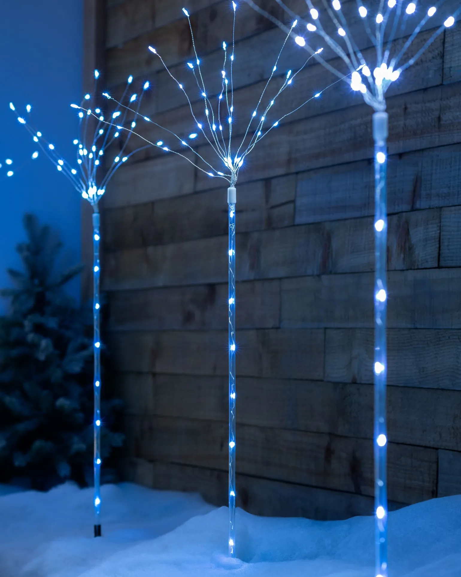 WeRChristmas Set Of 4 Firework Pathway Stake Lights, 96 Cm^ Festive Star, Snowflake & Sign Lights|Pathway Lights