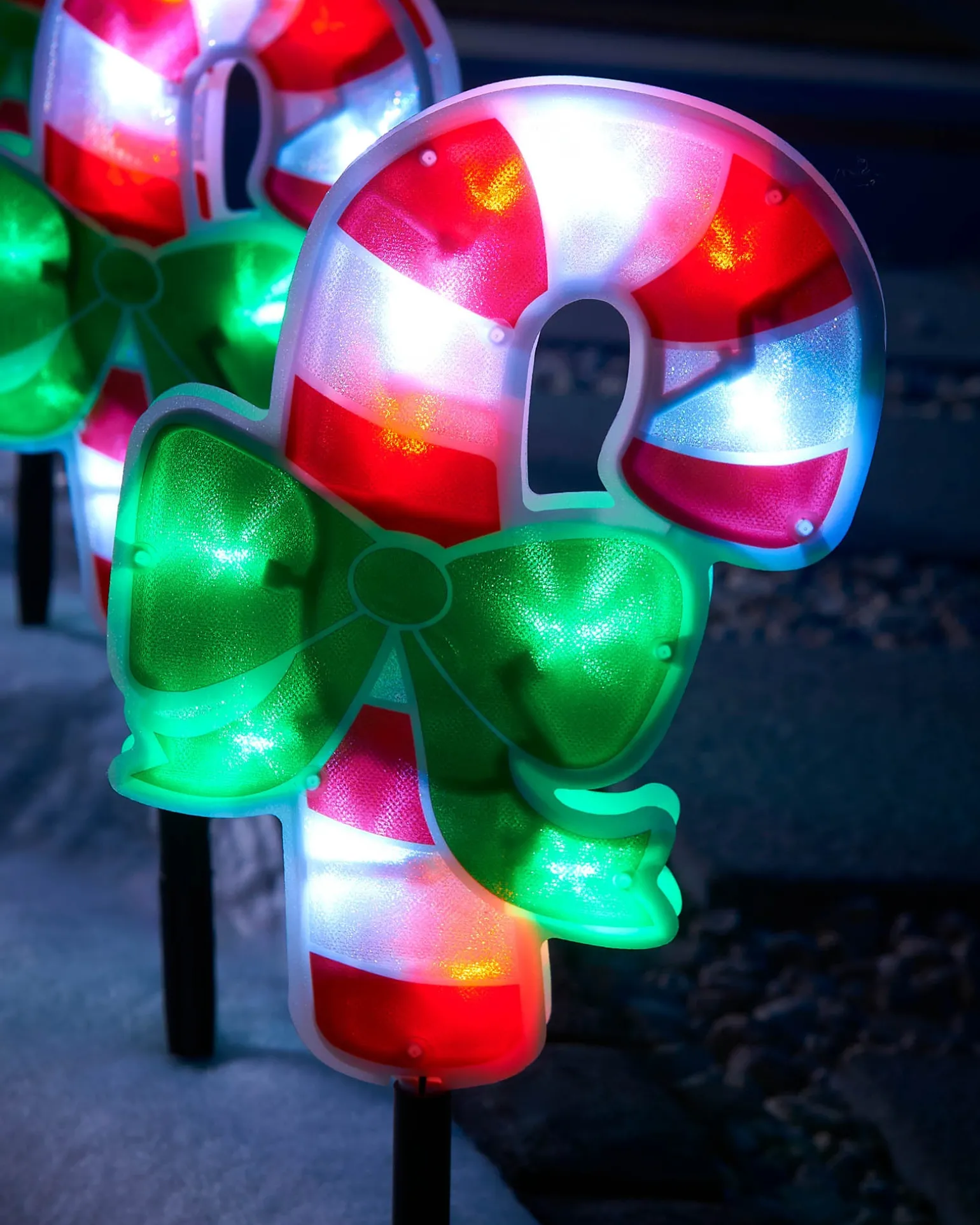 WeRChristmas Set Of 4 Pre-Lit Candy Cane Pathway Lights, 24 Cm^ Pathway Lights