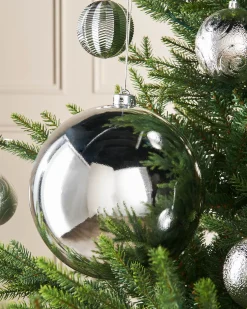 WeRChristmas Silver Large Gloss Shatterproof Bauble, 20 Cm^ Oversized Baubles|Shatterproof Baubles