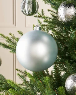 WeRChristmas Silver Large Matt Shatterproof Bauble, 15 Cm^ Oversized Baubles|Shatterproof Baubles