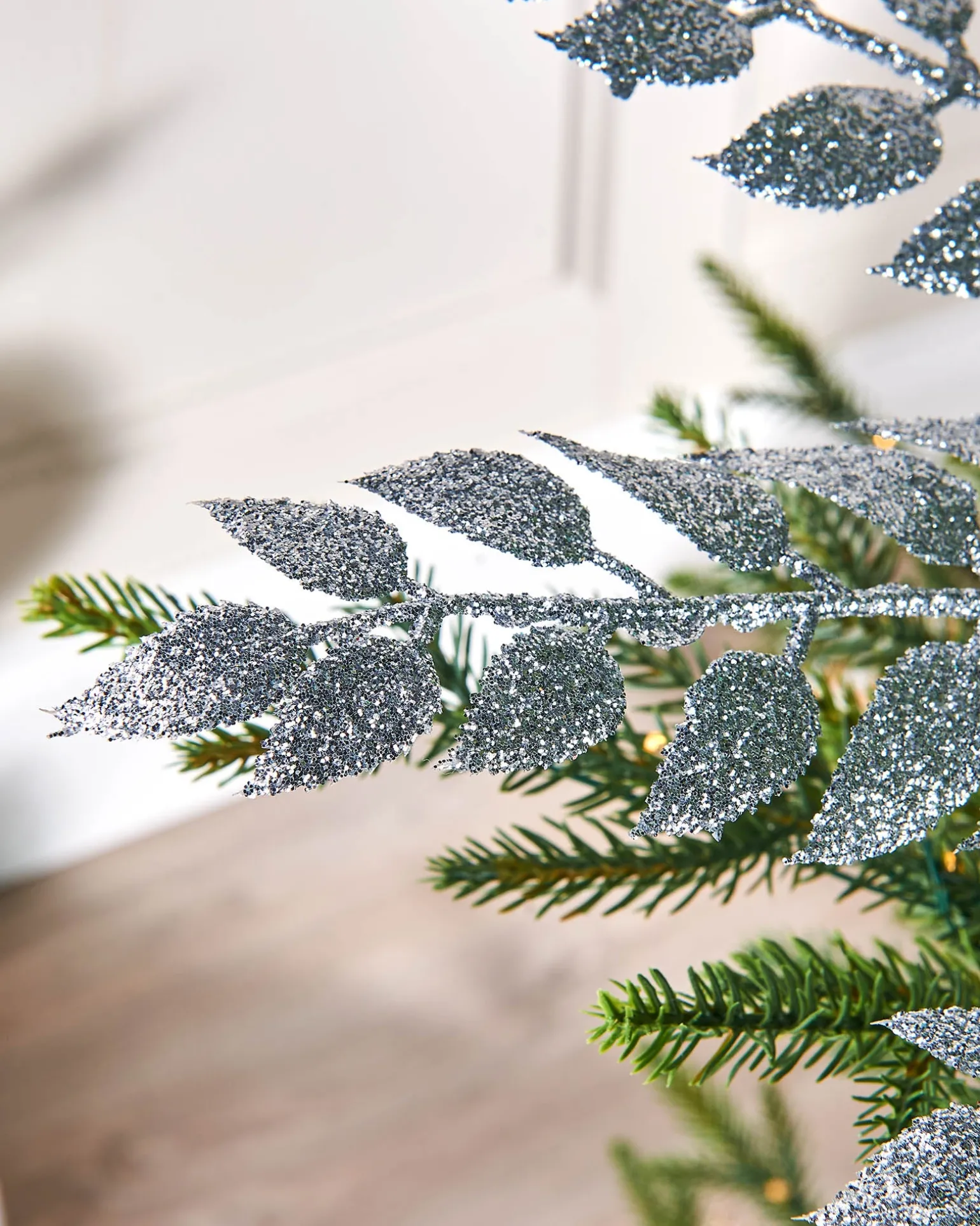 WeRChristmas Silver Leaf Christmas Tree Spray, 73 Cm^ Flowers & Foliage|Flowers & Foliage