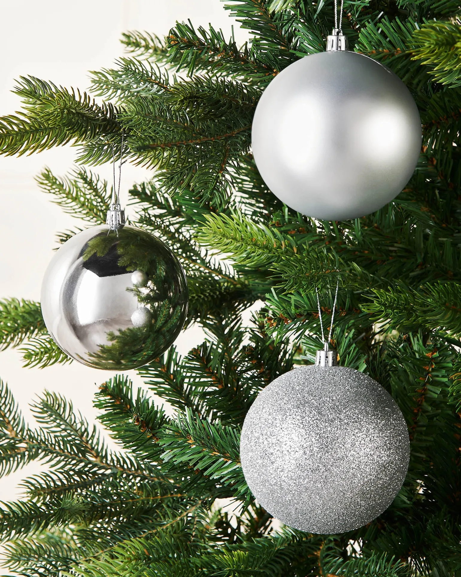 WeRChristmas Silver Shatterproof Baubles, 9 Pack, 10 Cm^ Oversized Baubles|Shatterproof Baubles
