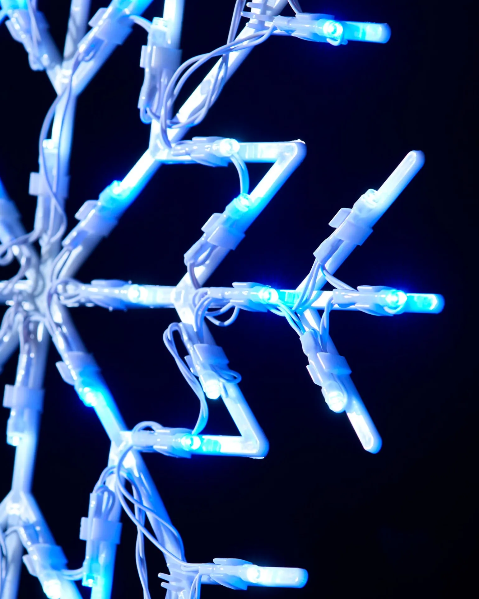 WeRChristmas Snowflake Silhouette, Blue, 36 Cm^ Window Silhouettes|Festive Star, Snowflake & Sign Lights