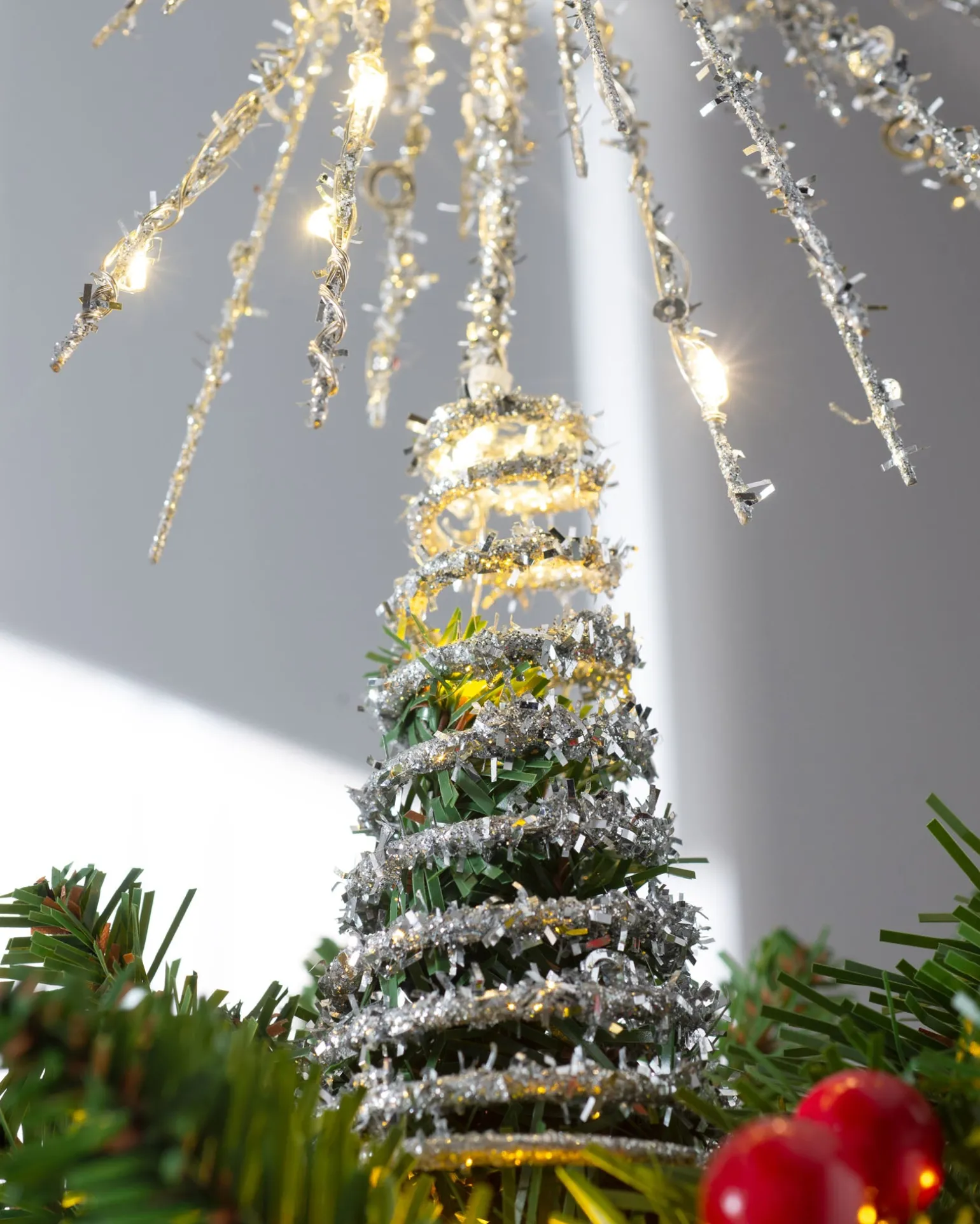 WeRChristmas Starburst Christmas Tree Topper, Silver, 32 Cm^ Tree Toppers