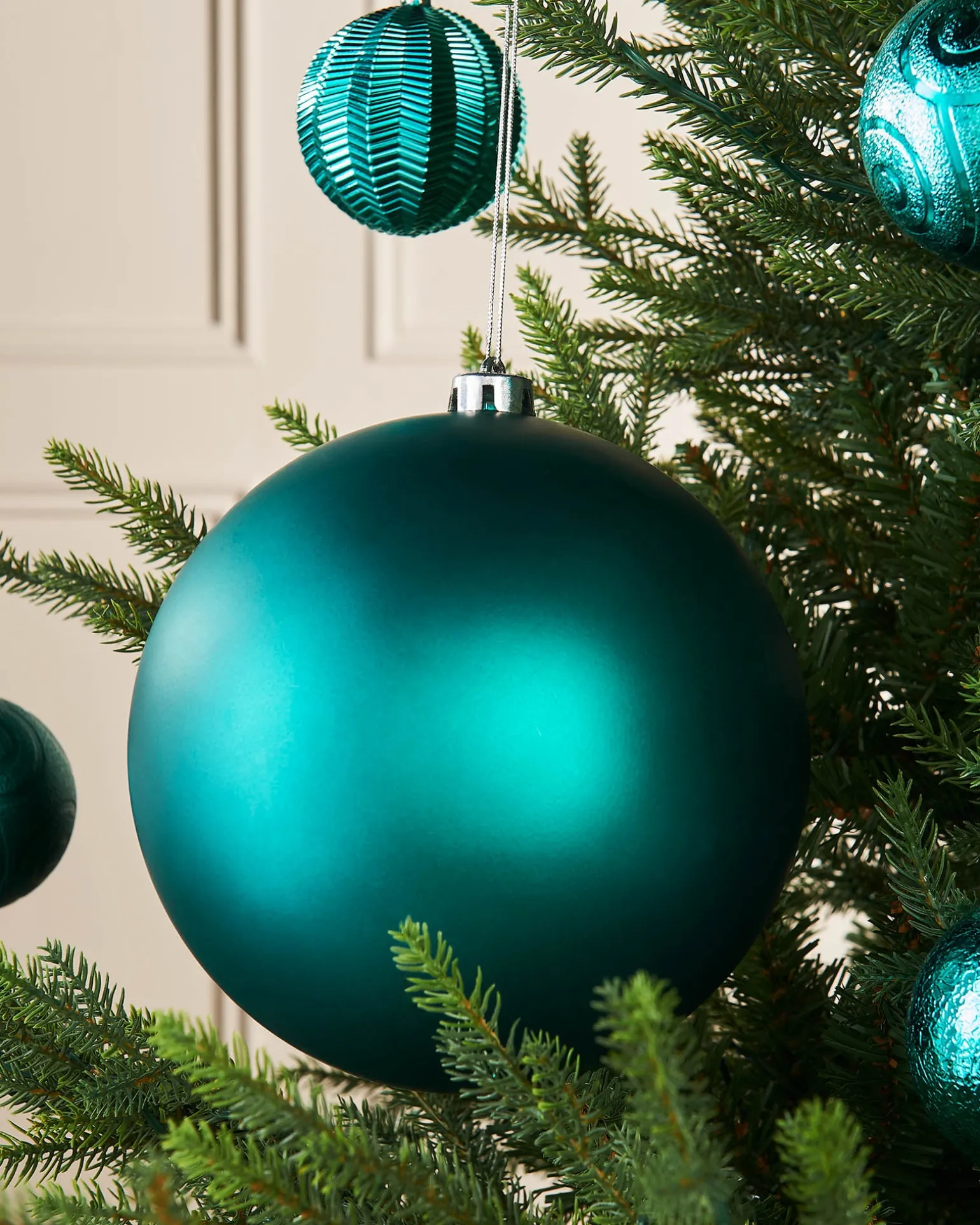 WeRChristmas Teal Large Matt Shatterproof Bauble, 20 Cm^ Oversized Baubles|Shatterproof Baubles