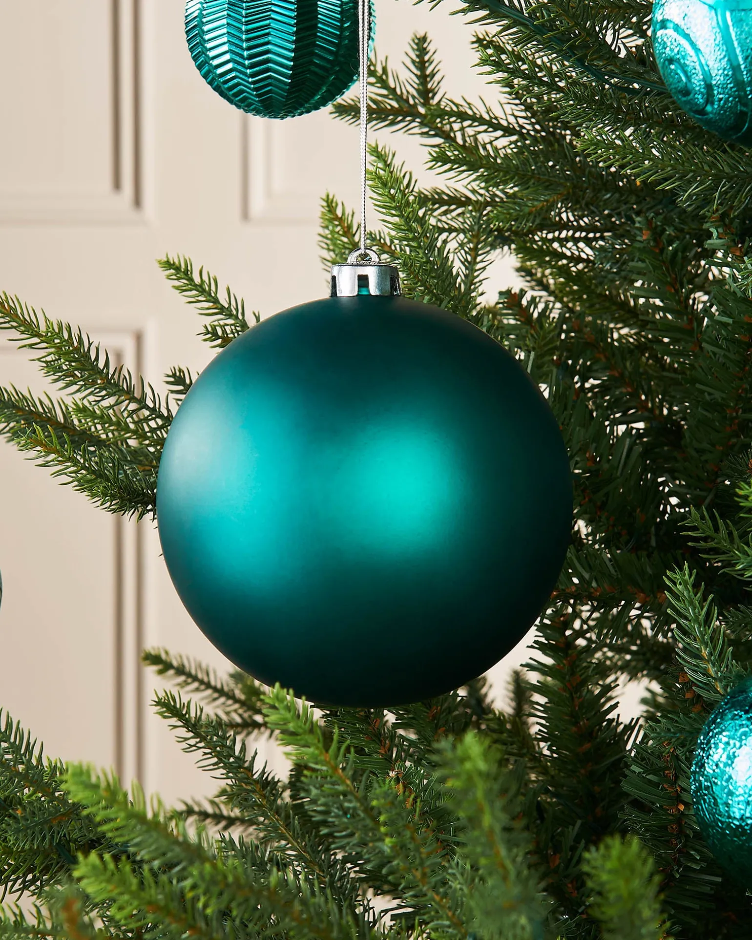 WeRChristmas Teal Large Matt Shatterproof Bauble, 15 Cm^ Oversized Baubles|Shatterproof Baubles