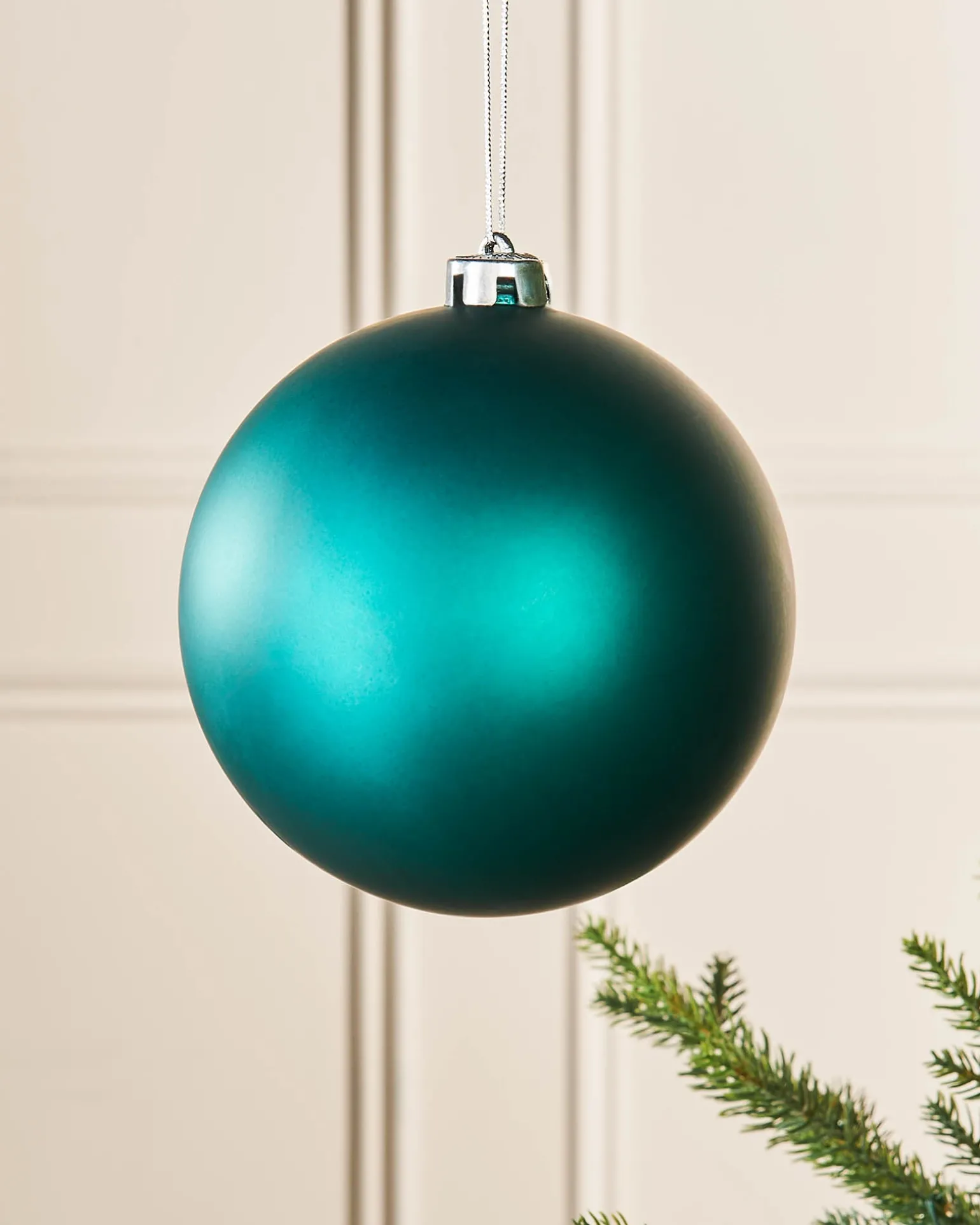 WeRChristmas Teal Large Matt Shatterproof Bauble, 15 Cm^ Oversized Baubles|Shatterproof Baubles
