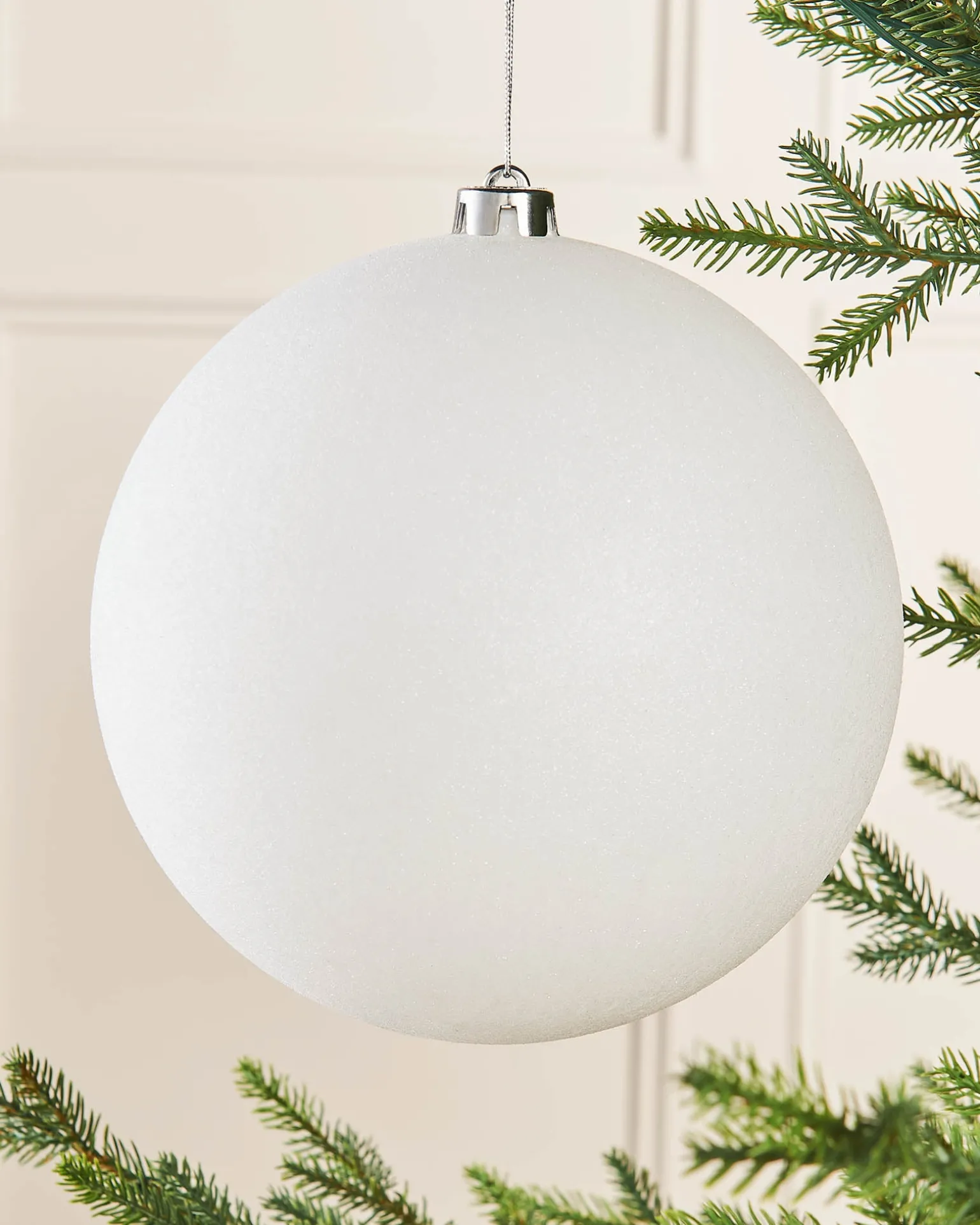 WeRChristmas White Large Glitter Shatterproof Bauble, 20 Cm^ Oversized Baubles|Shatterproof Baubles
