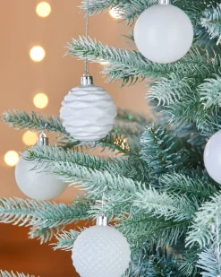 WeRChristmas White Shatterproof Baubles, 50 Pack, 6 Cm^ Shatterproof Baubles