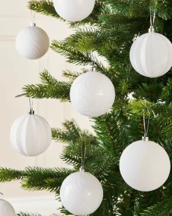 WeRChristmas White Shatterproof Baubles, 16 Pack, 8 Cm^ Shatterproof Baubles