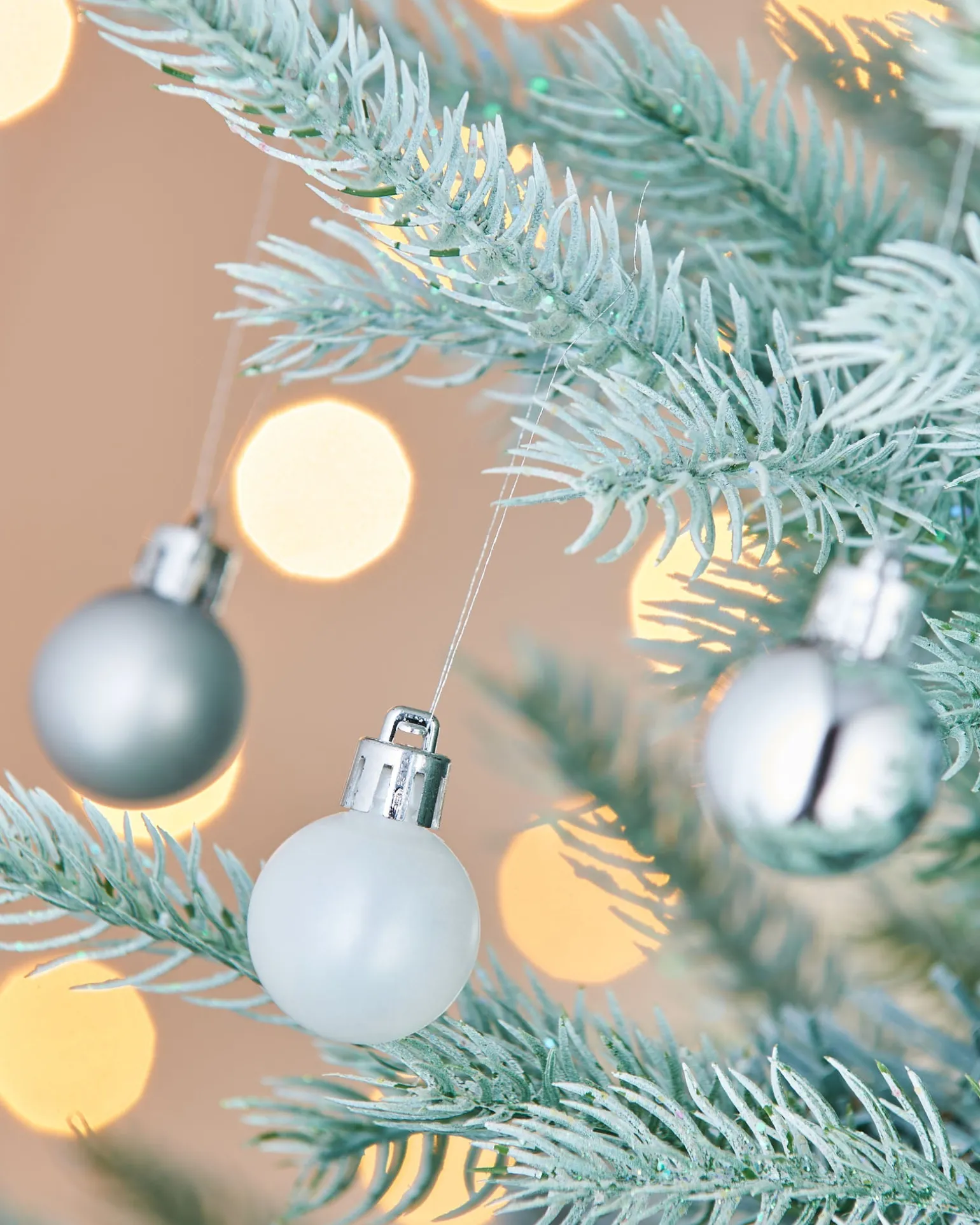WeRChristmas White/Silver Shatterproof Baubles, 36 Pack, 3 Cm^ Shatterproof Baubles